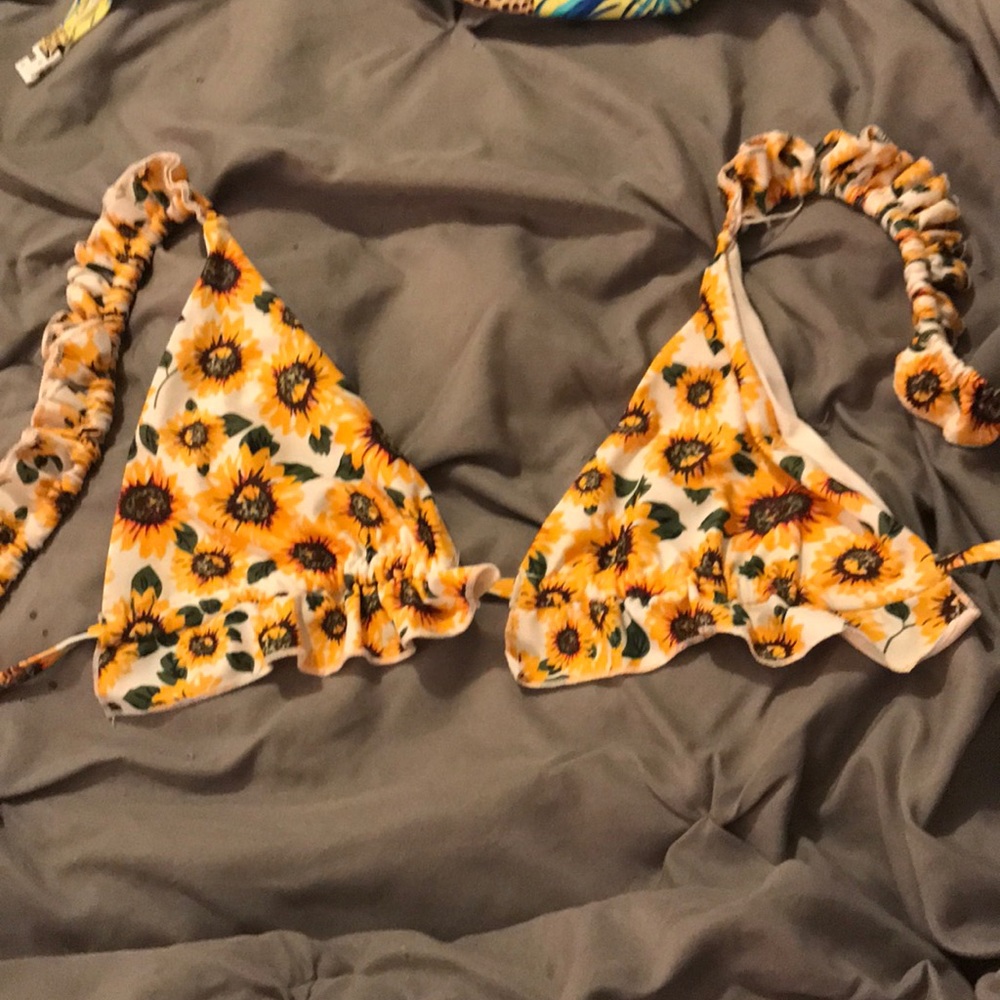 Bathing suit